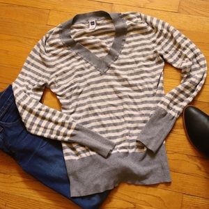 Gap striped white/gray sweater, medium